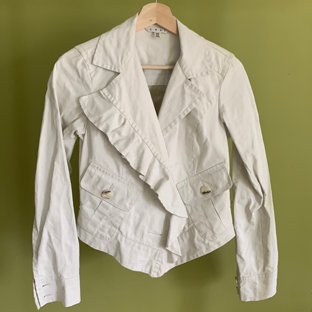 Cabi coated linen cream ruffle edge double breasted jacket.